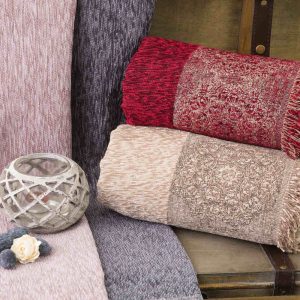 Four Seated Chenille Throw Arabesk